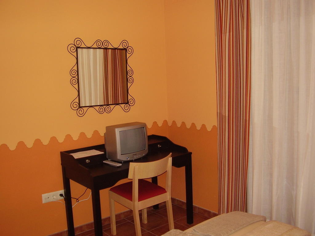 Casa De Los Diezmos Alborge Chambre photo